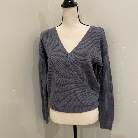 Knit sweater, front wrap, v-neck, size medium, in dark lavender, fitted. GUC. - Picture 1 of 6